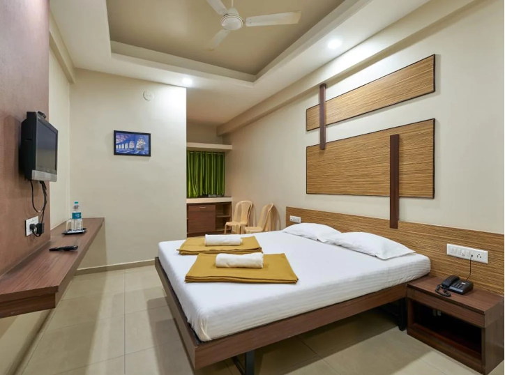 Hotel Raama Grand Lodging Kolhapur | Deluxe Non Ac